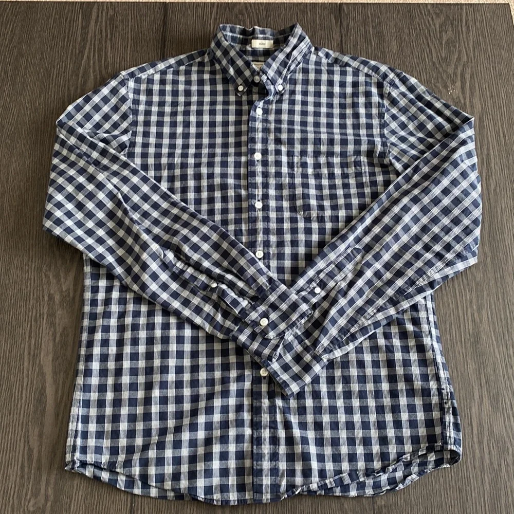 J. Crew Stretch. Size M. Slim, Secret Wash Shirting. Navy and white plaid.
